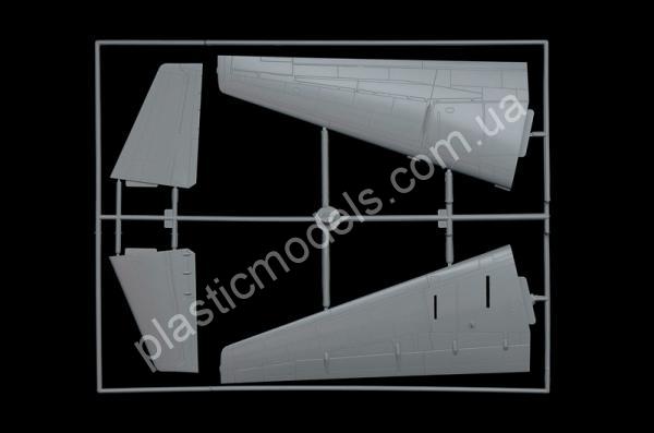 1/48 Italeri 2735 ES-3A Shadow