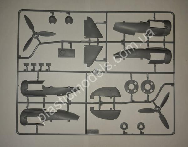 1/48 ICM 48240 Junkers Ju 88 D-1 German Reconnaissance Plane