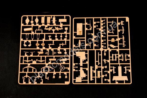 1/35 HobbyBooss 82451 U.S. M3A1 