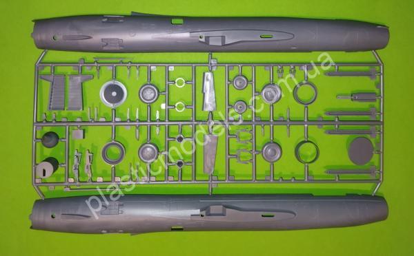 1/48 Kovozavody Prostejov 4820 Su-7UMK „International“