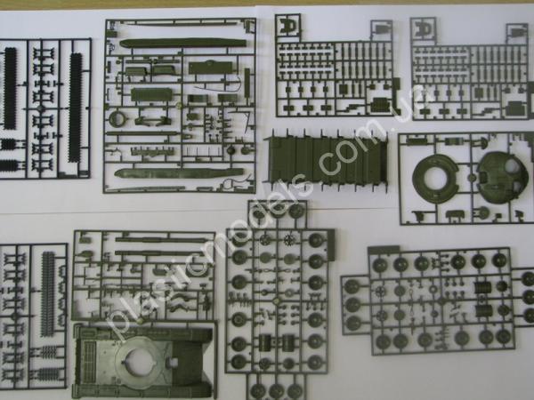 1/35 Zvezda 3551 Российский танк с активной броней Т-72Б.