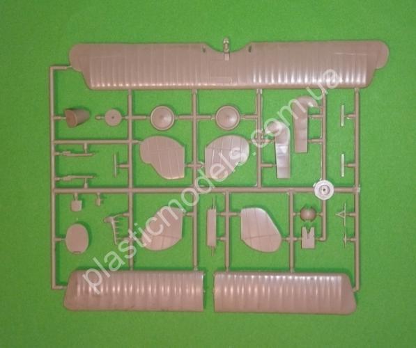 1/48 FLY 48008 Roland D VIb (with Benz Bz.III engine)
